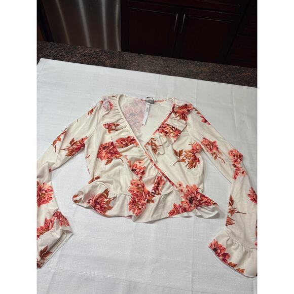 ASOS Cream Top with Orange Floral Print - Picture 4 of 7